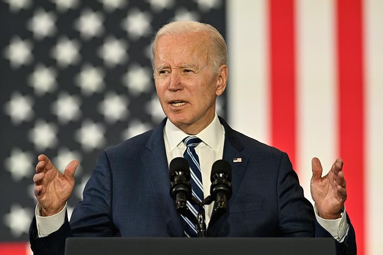 Biden, havalimanlarının durumunu eleştirdi