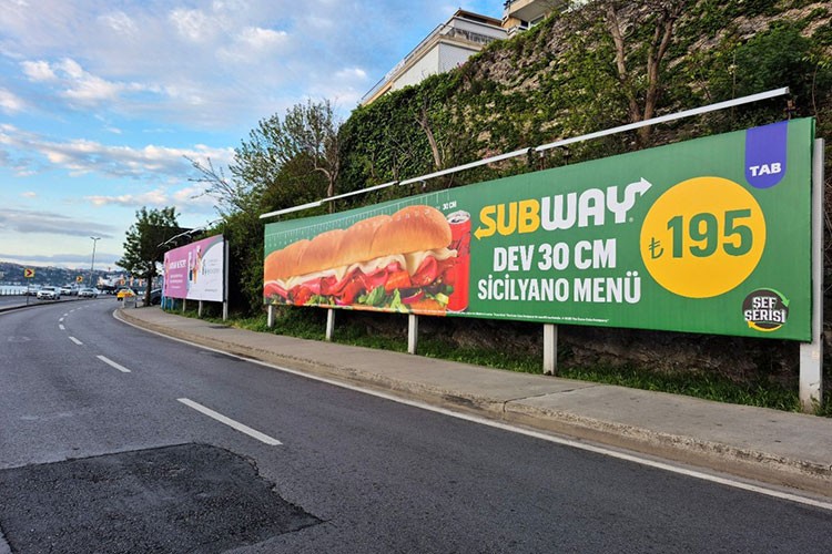 Subway'in Dev Sandviçi, Panolara Sığmadı!