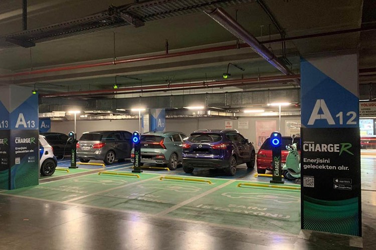 Rönesans ChargeR 8 ilde 13 noktada 50 şarj ünitesini işletmeye açtı