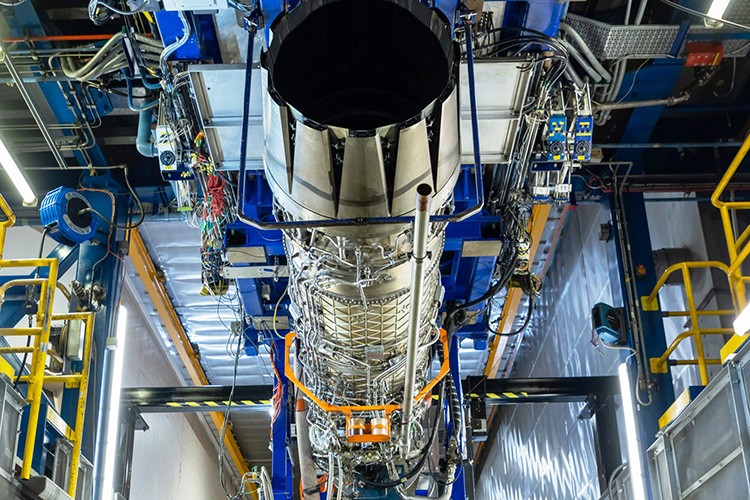 Yeni nesil hava savaş teknolojilerini tanıttı