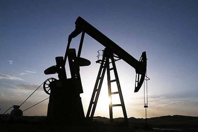 Hürmüz gerginliği petrol fiyatını tetikliyor