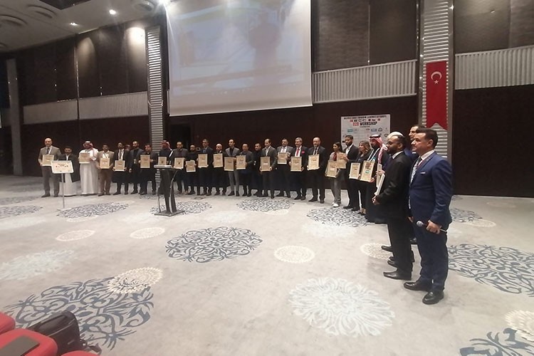 Arap yatırımcılarla toplandı