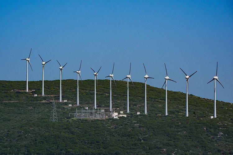 Ege'nin rüzgarı 2,5 milyon hanelik temiz enerji sağlıyor