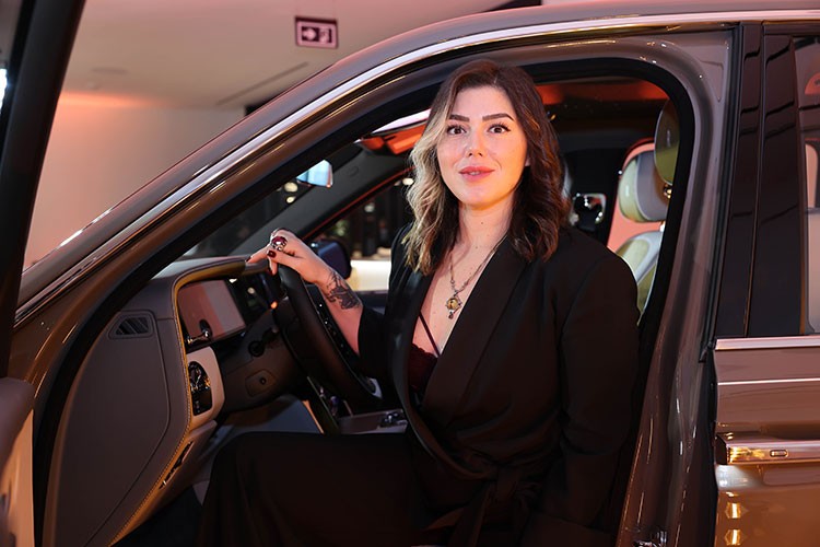 Lüksün direksiyonunda bir kadın: Hilal Aysal