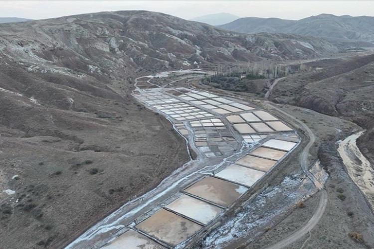 İyotlu kaynak tuzu üretimi mesaisi sürüyor