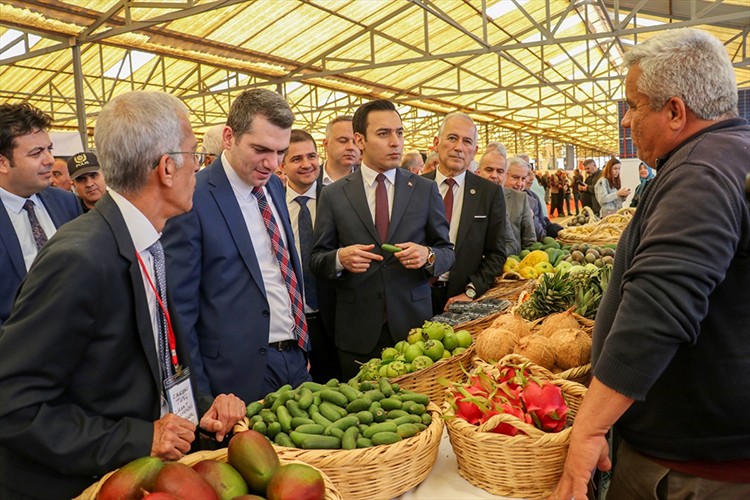 Antalya'da "15. Gazipaşa Tarım Fuarı" başladı