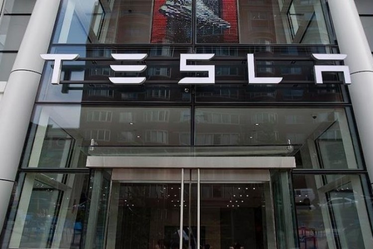 Tesla, Almanya'daki giga fabrikasında çalışan 400 kişiyi işten çıkarmayı planlıyor