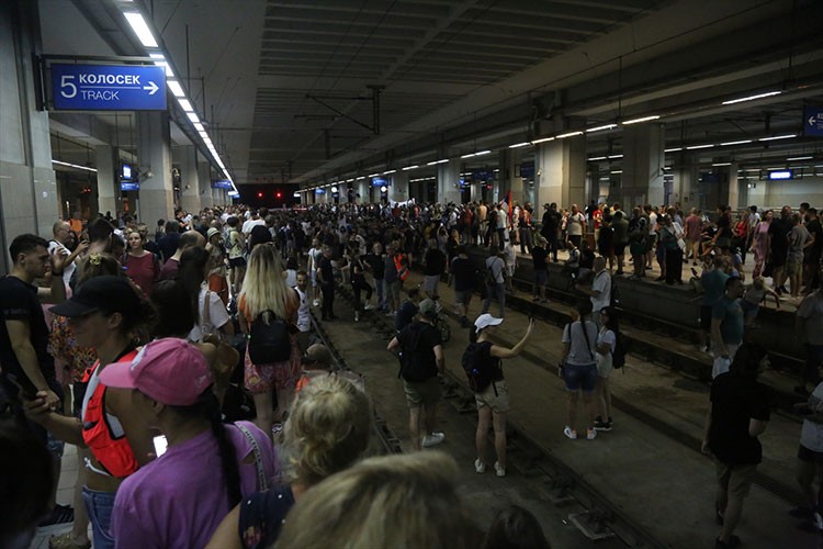 Sırbistan lityum yüzünden iki ülke arasında kaldı