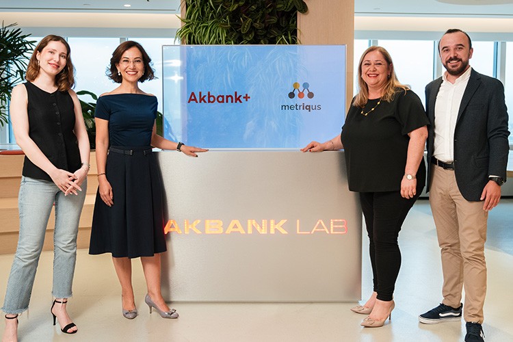 Akbanklıların Girişim Fikrine Akbank'tan 400 Bin Dolar Yatırım