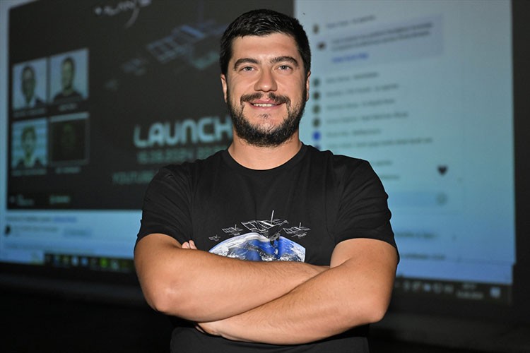 4 uydu daha uzaya fırlatıldı