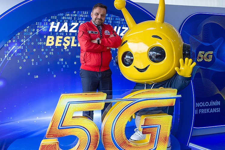 Turkcell'den TEKNOFEST'te 5G ile kıtalararası otonom sürüş