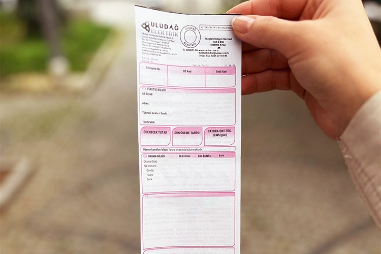 Uludağ Elektrik'te Ekim Ayının Rengi Pembe