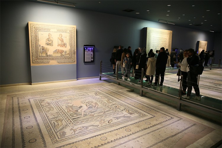 Zeugma Mozaik Müzesinde bayram hareketliliği