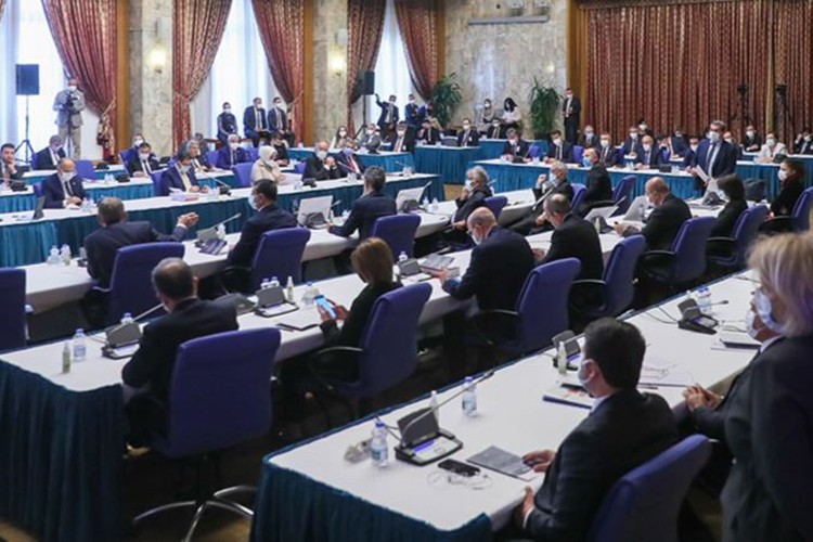 Ekonomiyle ilgili torba kanun komisyondan geçti