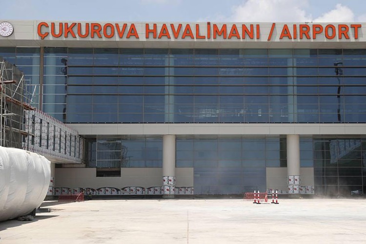 Çukurova Havalimanı 29 Ekim'e yetişemiyor