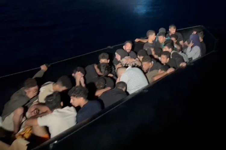 Muğla'da 61 düzensiz göçmen kurtarıldı