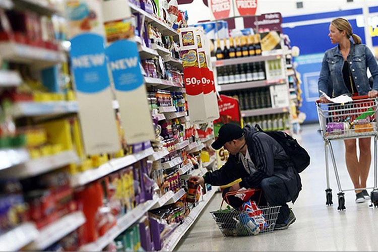AB'de perakende satışlar martta geriledi