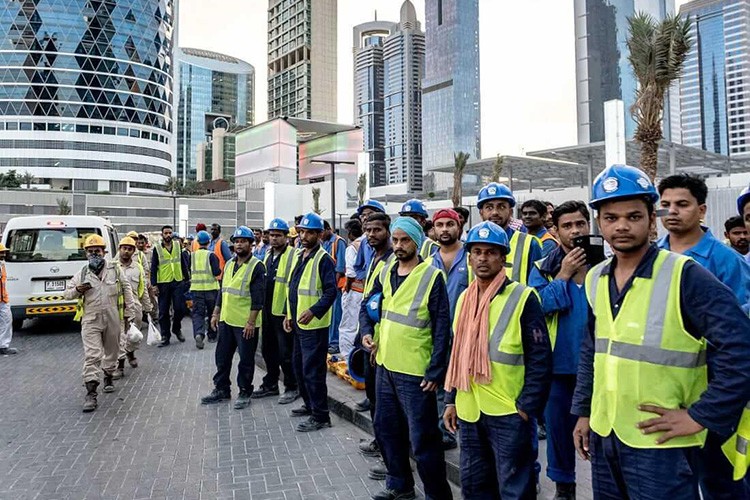 Yarım milyon işçiyi gönderiyor