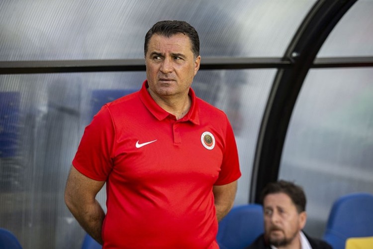 Giresunspor, teknik direktör Mustafa Kaplan ile resmi sözleşme imzaladı