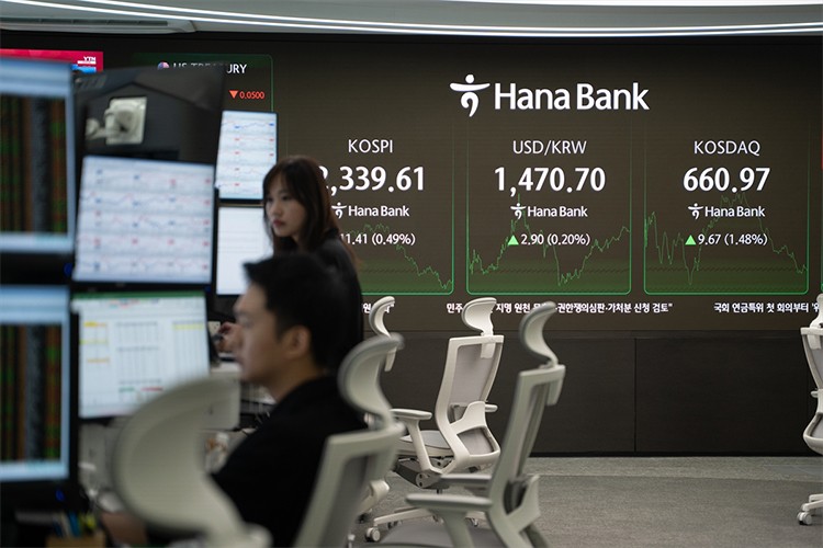 Asya borsaları Çin hariç pozitif seyrediyor