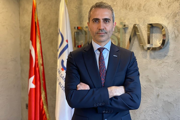 İhracatta yüzde 30 artış hedefledi