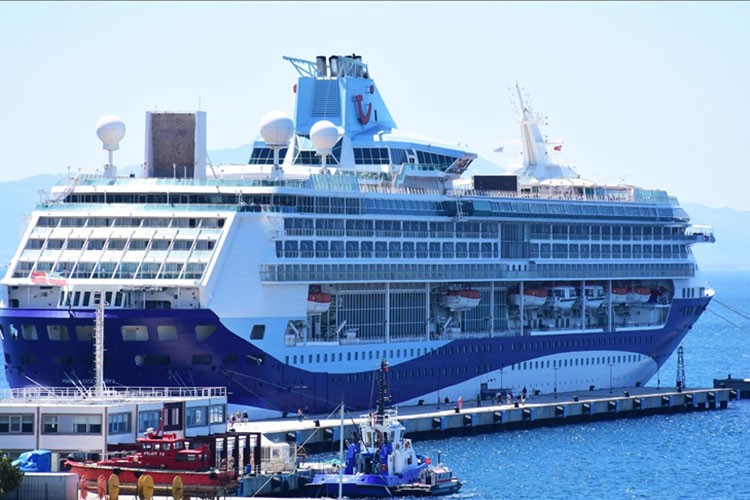 Bodrum'a "Marella Discovery 2" kruvaziyeriyle 1722 yolcu geldi