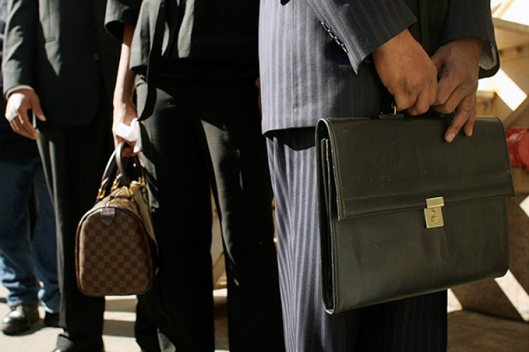 Bu yıl 2.5 milyon işsizimize mutlaka "iş" bulmalıyız