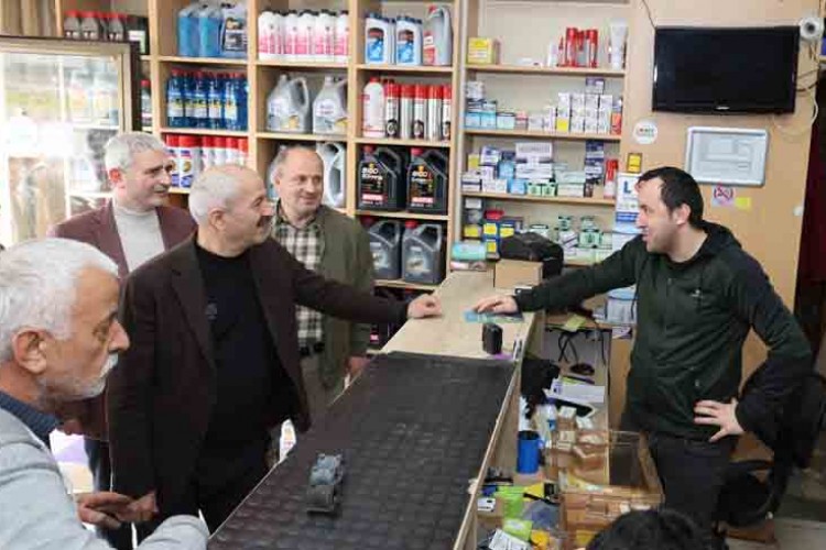 BAŞKAN ADAYI BÜYÜKGÖZ'DEN TATLIKUYU'DA ESNAF ZİYARETLERİ