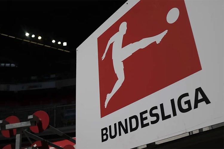 Alman kulüpleri 5,87 milyar avroluk rekor gelir sağladı