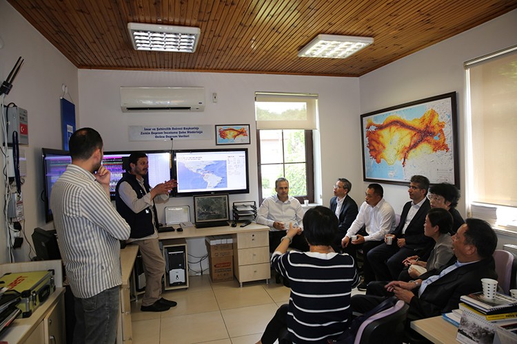 Çinli heyet, Kocaeli'de deprem çalışmalarını inceledi