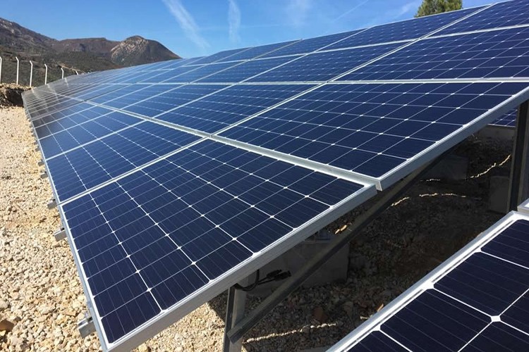 Güneş enerjisi işletme hakkı kiraya verilecek