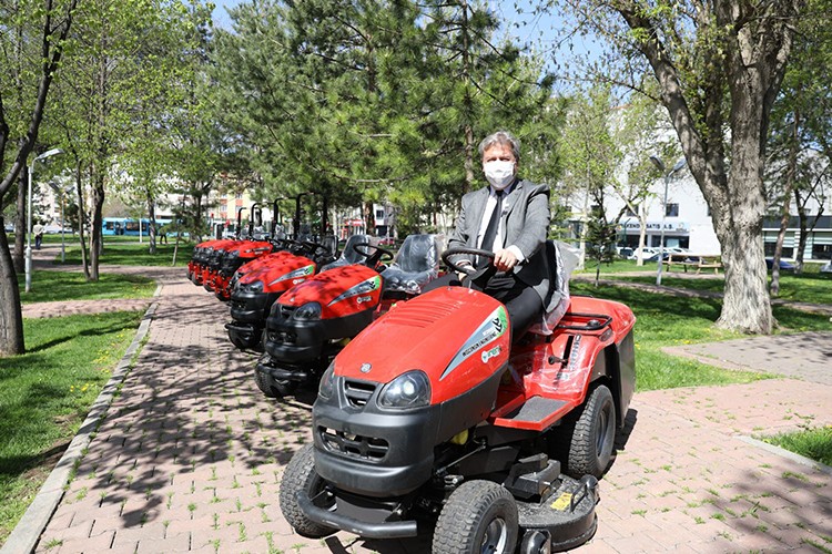 8 yeni çim biçme aracı alındı