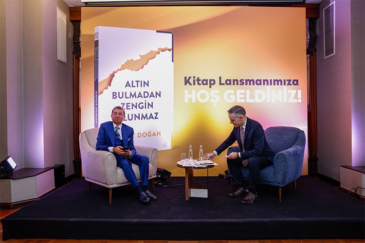 "Altın Bulmadan Zengin Olunmaz" okuyucularıyla buluştu