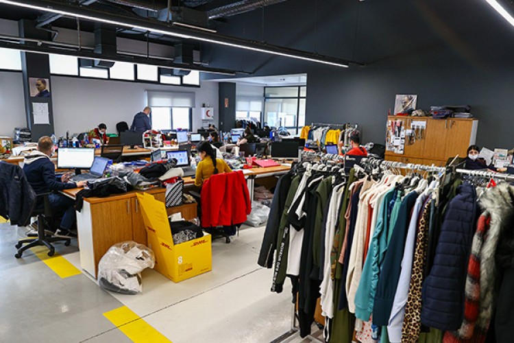 "Çevrim içi" satış dönemi