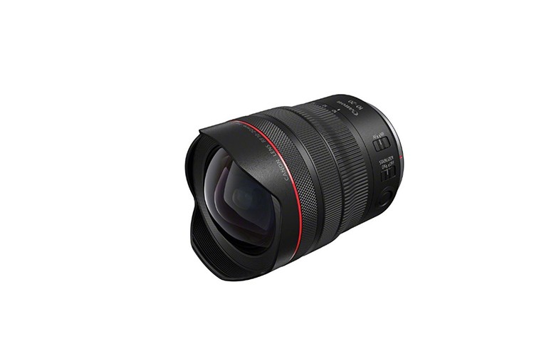 Canon'dan en geniş açılı otomatik odaklı zum lens