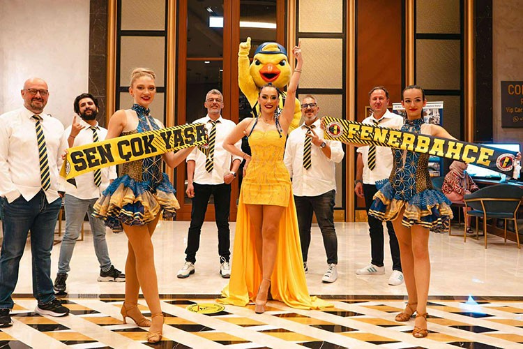 Fenerbahçe tarihine kadın imzası