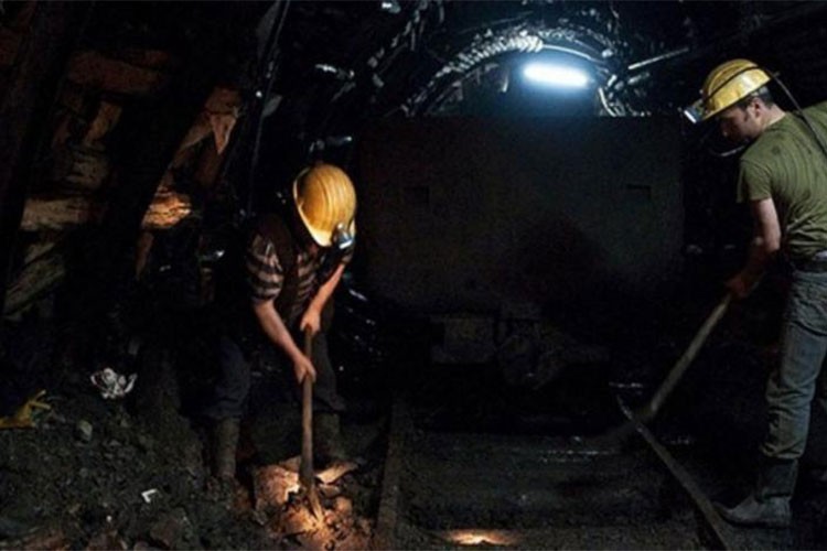 Sanayi endeksi yükseldi madencilikte sert düşüş