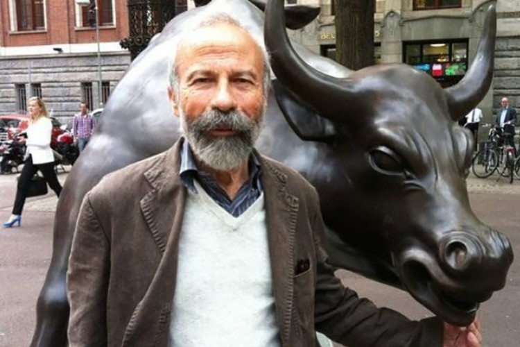 O boğanın yaratıcısı hayatını kaybetti