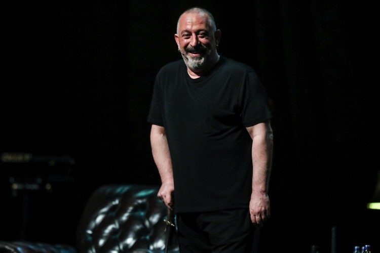 CMXXIV'ün İlk Gösterimine Yoğun İlgi