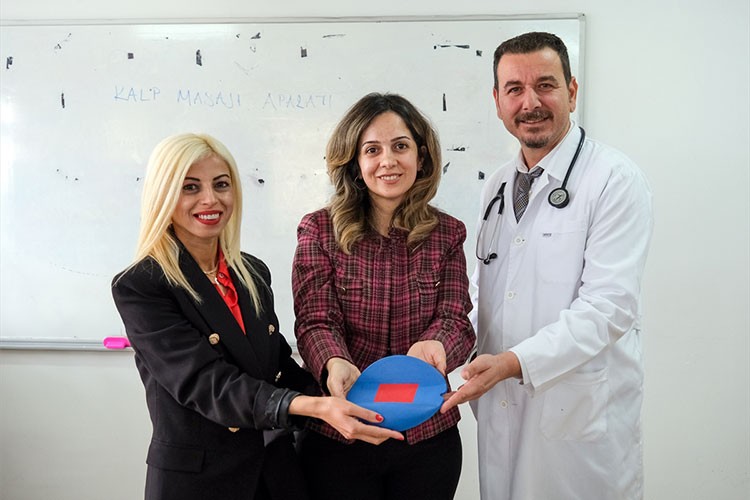 Hitit Üniversitesinde tasarlanan kalp masajı aparatı tescillendi