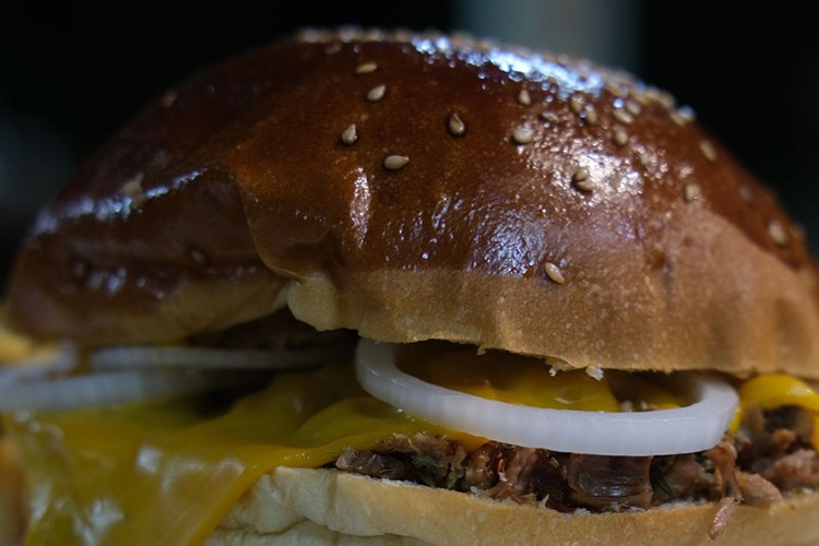 En doğal burger; Kuyu burger