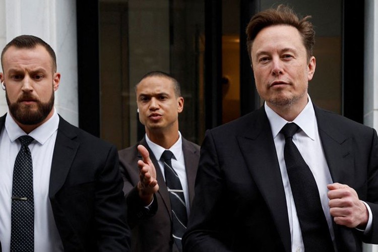 Elon Musk Beyaz Saray danışmanlarıyla görüştü