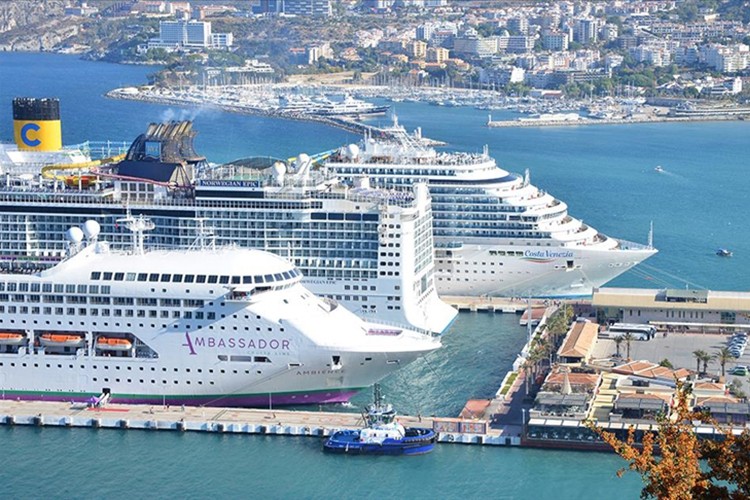 Kruvaziyer gemi ve yolcu sayısında ilk 6 ayda rekor kırıldı