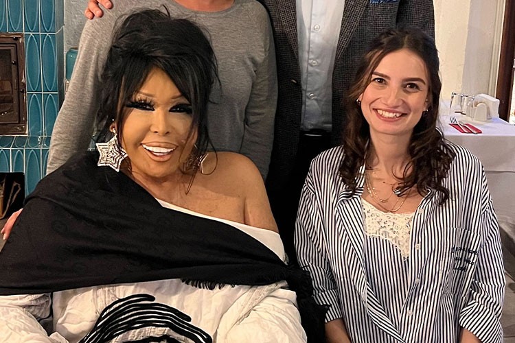 Sürpriz karşılama