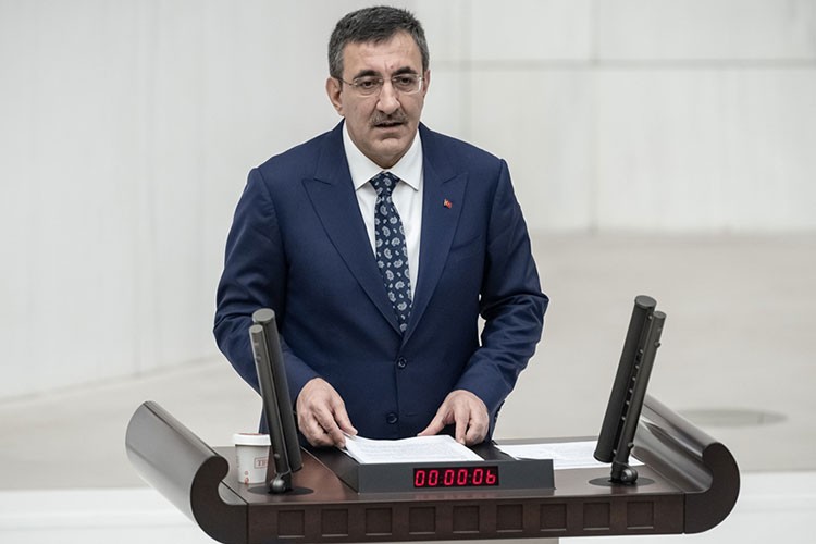 "Yüzde 4 büyüme oranına ulaşması hedeflenmekte"