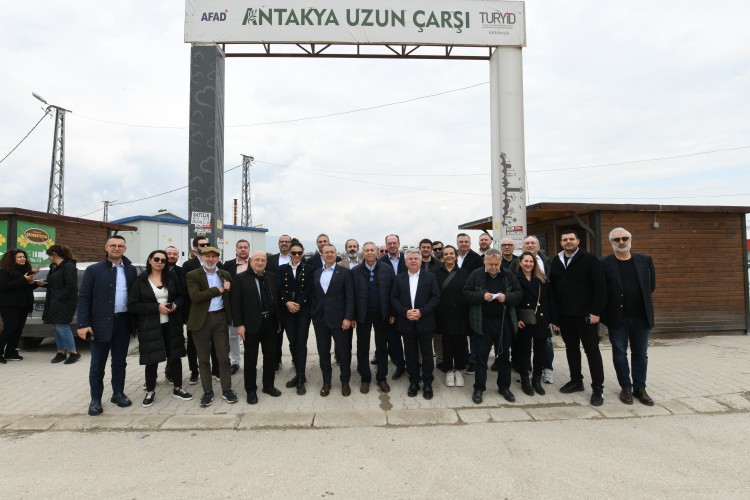 TURYİD ÜYELERİNİN, PREFABRİK ANTAKYA UZUN ÇARŞI ZİYARETİ ESNAFA YENİDEN MORAL OLDU