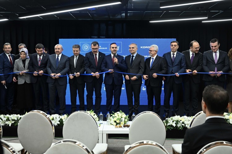 Kordsa Sürdürülebilir İleri Malzemeler Laboratuvarı'nı açtı