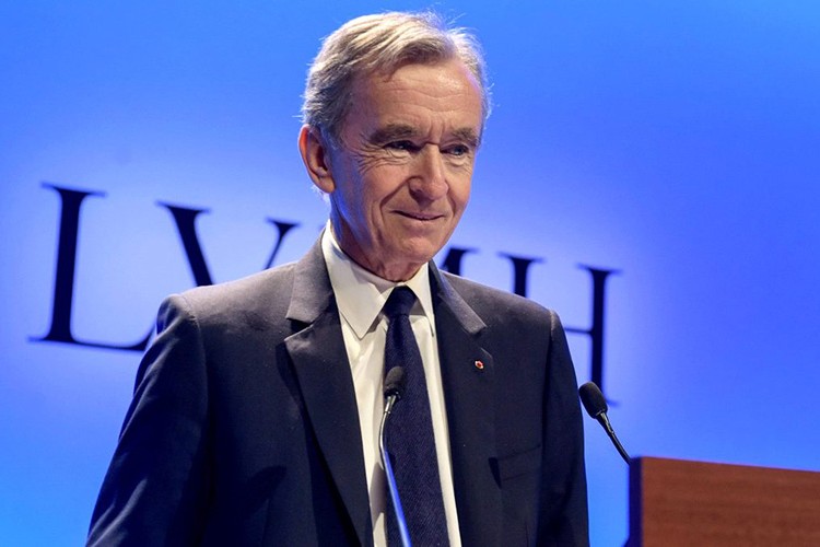 Dünyanın en zengin kişisi değişti