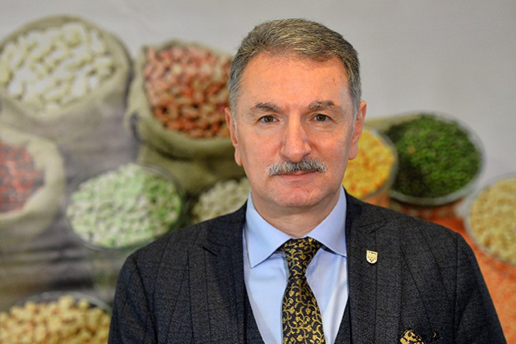 "Stoklar yakında açılacak"