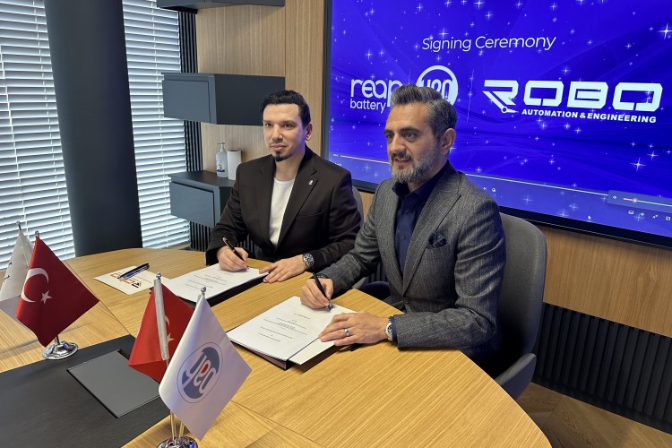 Yerli batarya fabrikasında üretimi yerli robotlar yapacak
